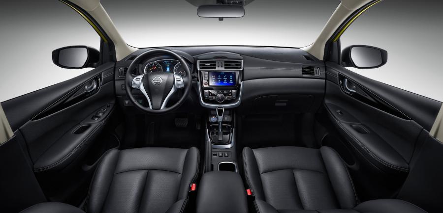  Nissan Tiida 2016 года  (CN) (фото 4 из 4)